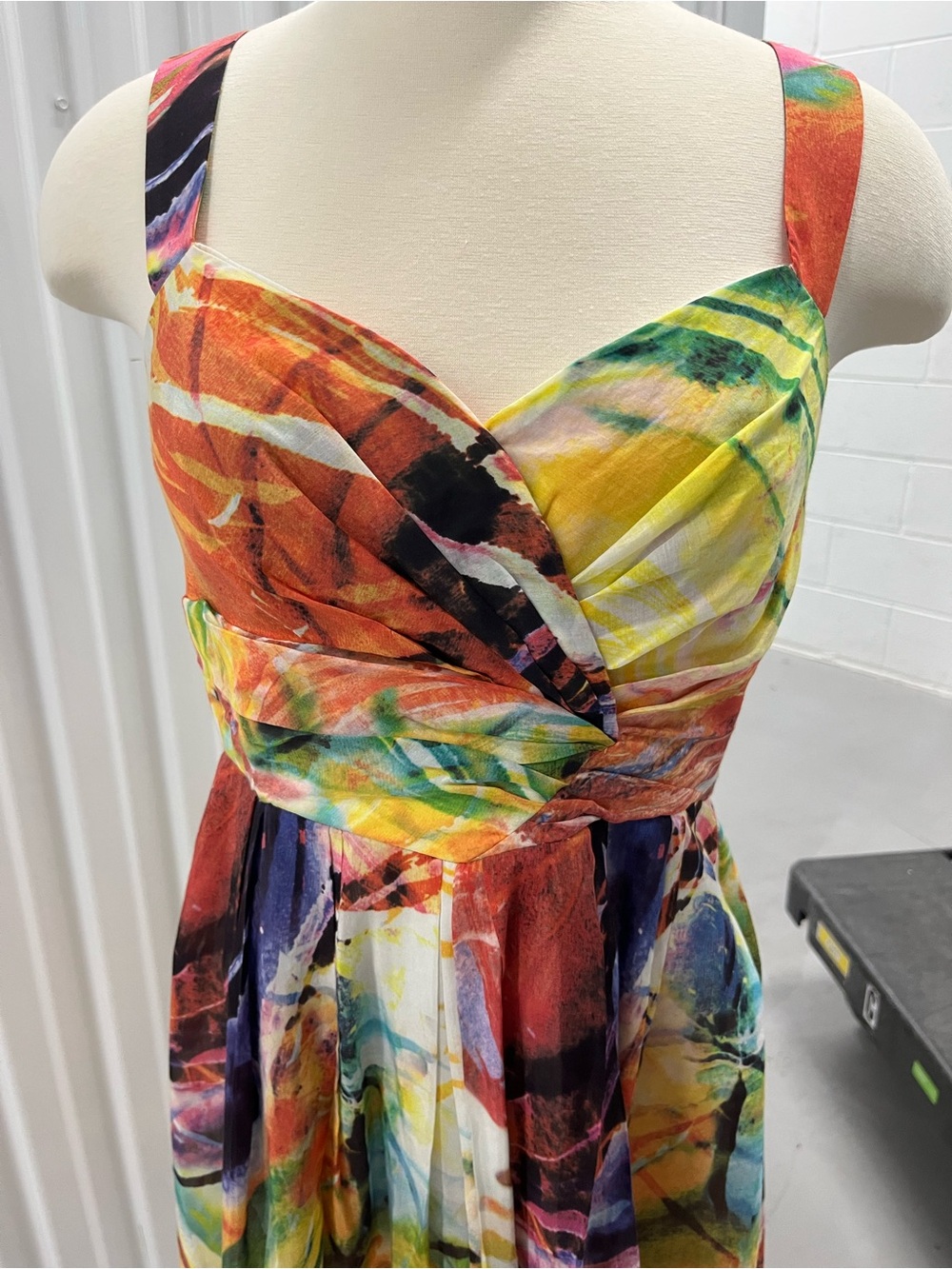 Suzi Chin for Maggie Boutique Vibrant Multi-Color Sundress w/Sweetheart Bodice